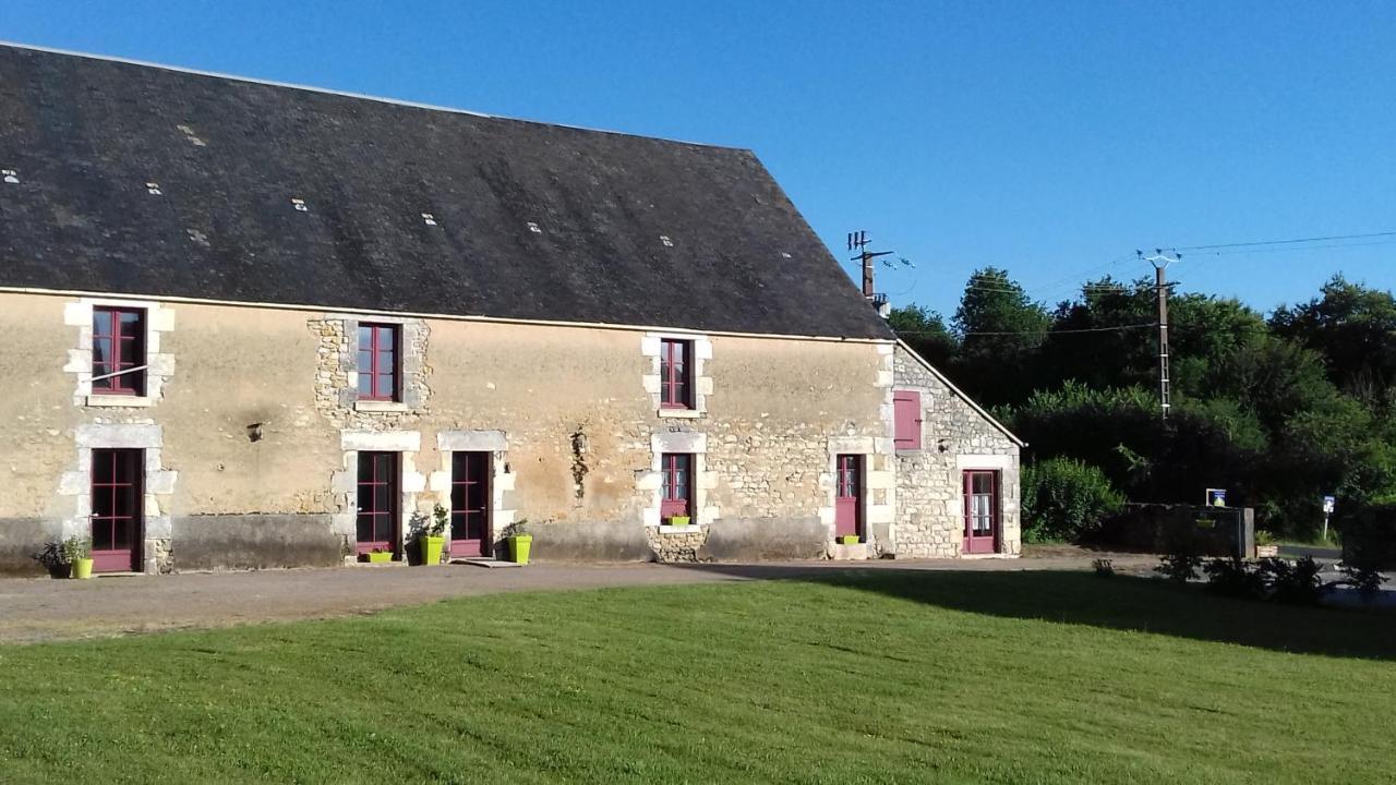 Domaine De La Rue Bed & Breakfast La Berthenoux Exterior photo